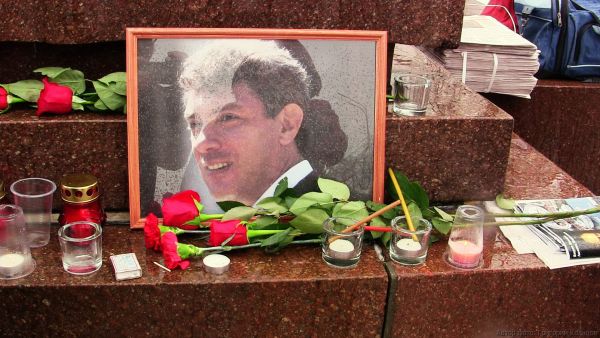 Рязанцы почтили память убитого год назад Немцова Ne2