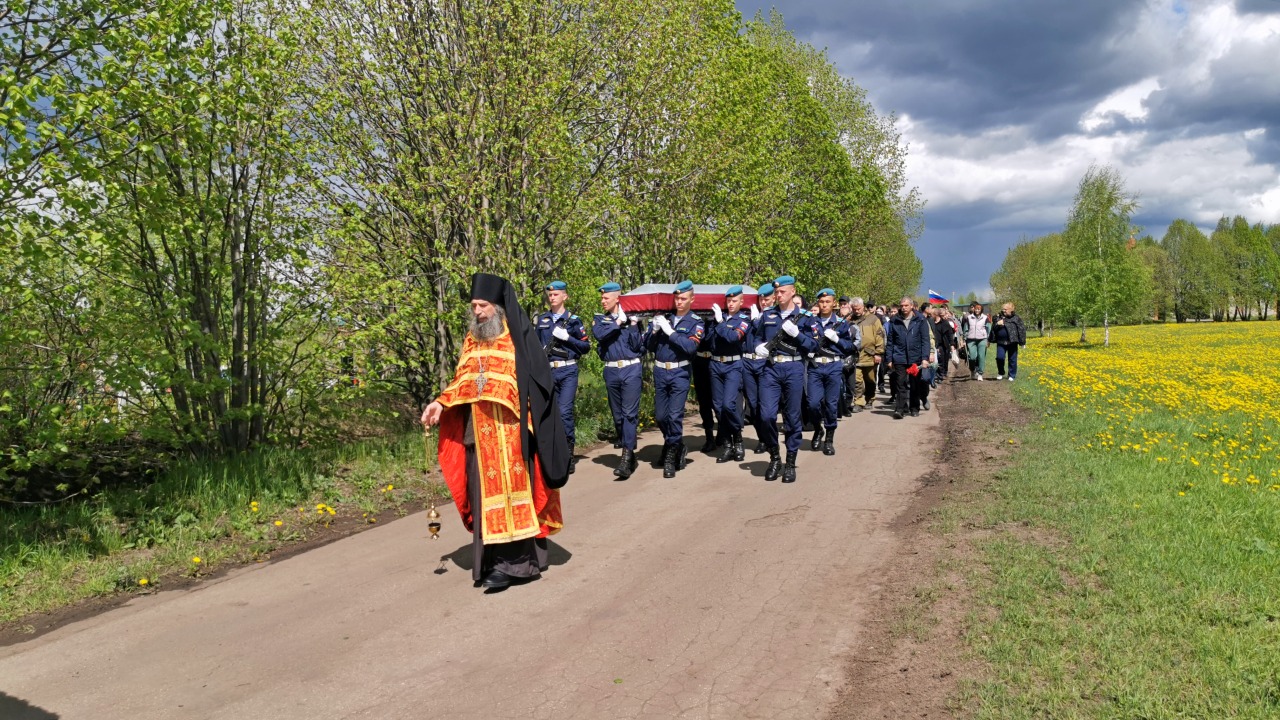 Новая газета»-Рязань: В Скопине простились с 21-летним ефрейтором, погибшим  еще 7 апреля