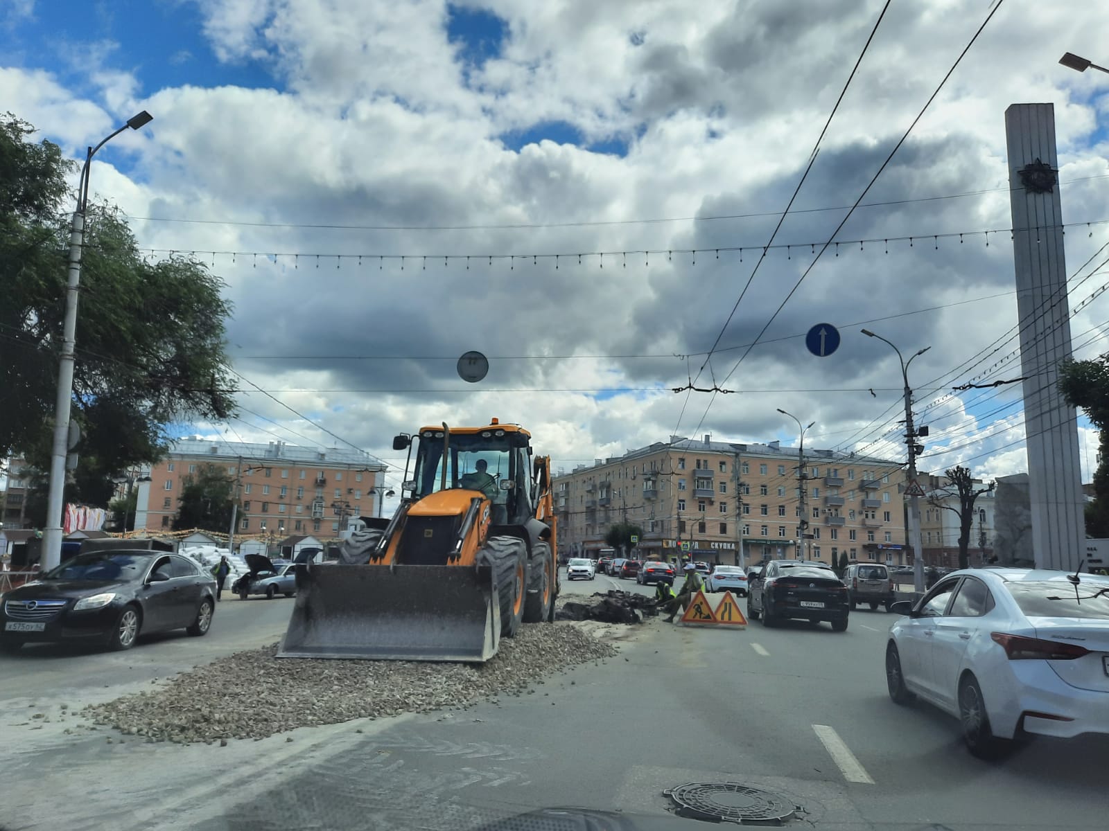 Новая газета»-Рязань: В центре Рязани ремонт ведется в час пик